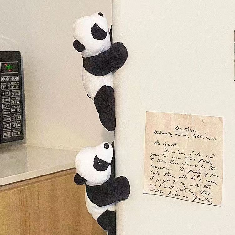 Magnetic Panda Plush Toy – Cute Forbidden City-Inspired “Fu Gui Zhu” Refrigerator Decor, Cultural Souvenir & Gift - Blissette