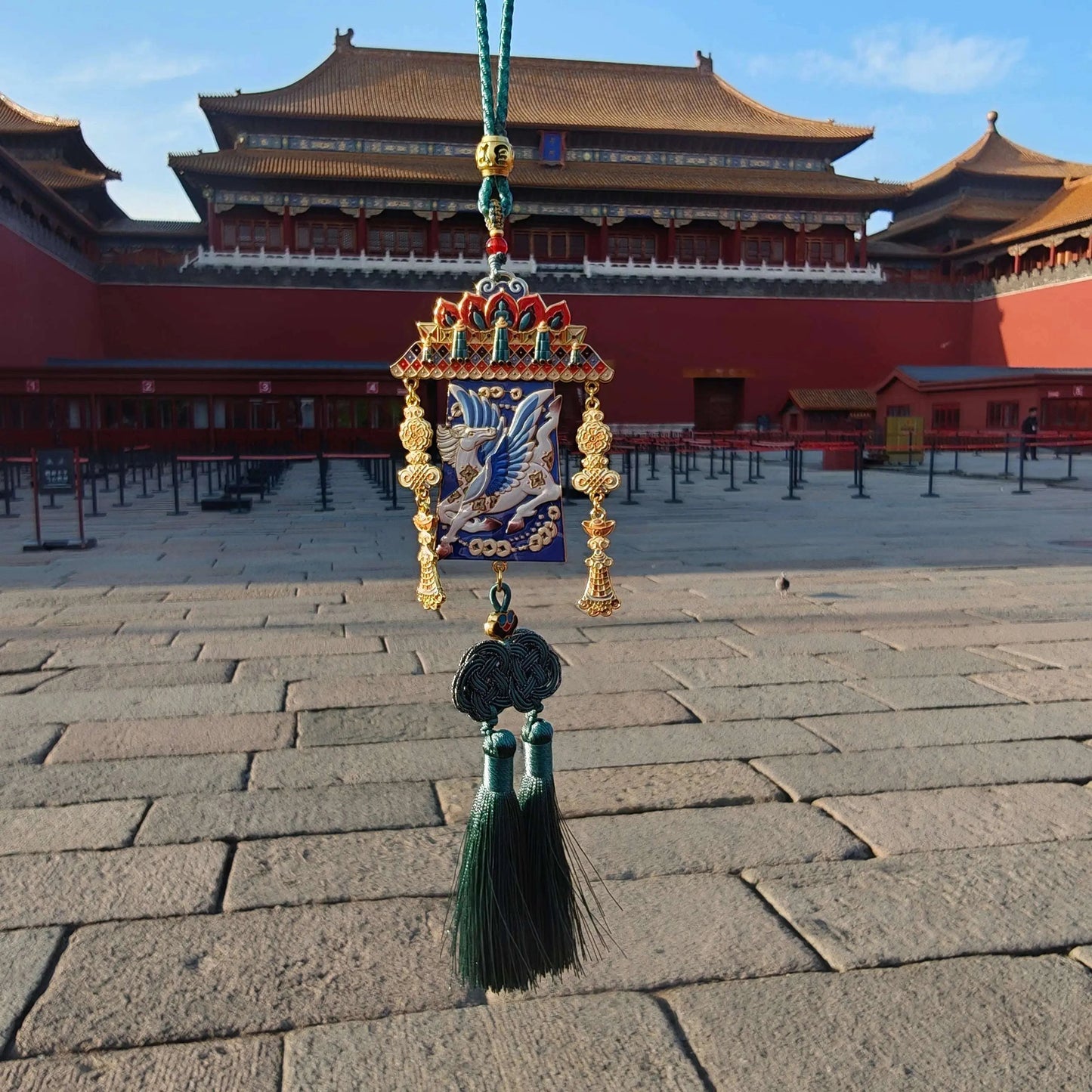 Palace-Inspired Horse Car Hanging Ornament | Traditional Craft for Positive Journey & Cultural Elegance - Blissette