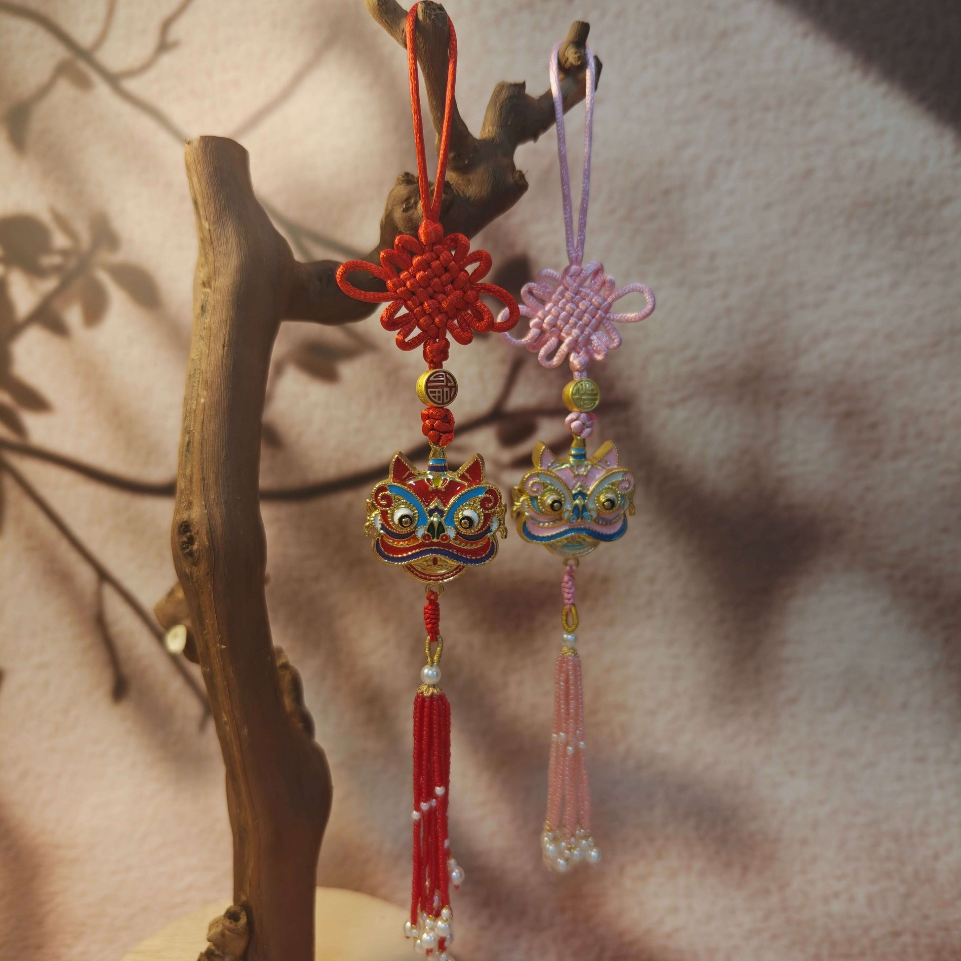 Palace-Inspired Lion Dance Car Hanging Ornament | Traditional Folk Art for Positive Energy & Good Fortune (Pink/Red) - Blissette